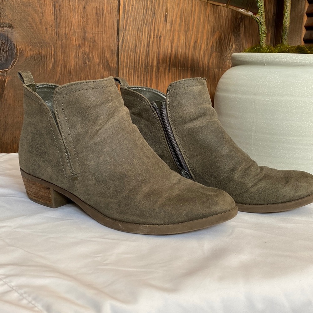 Carlos Santana ARmy Green Suede Booties